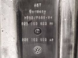 Volkswagen Touareg I Couvercle cache moteur 059103925AN
