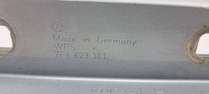 Volkswagen Touareg II Cerniere del vano motore/cofano 7P6823301