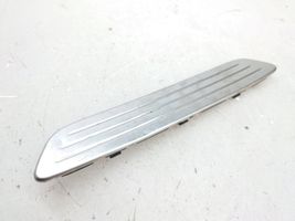 Volkswagen Touareg II Sill 23890080