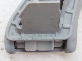 Volkswagen Tiguan Rankenėlė priekinė 1K0857607H