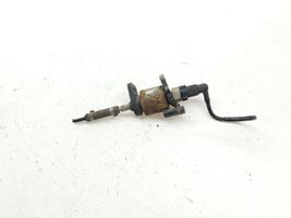 Volkswagen Touareg II Pompa del combustibile del riscaldamento ausiliario Webasto 8K0963303