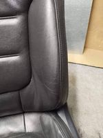 Volkswagen Touareg II Fotel przedni kierowcy 7P6971363AM