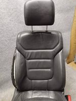 Volkswagen Touareg II Asiento delantero del pasajero 7P6971364AN