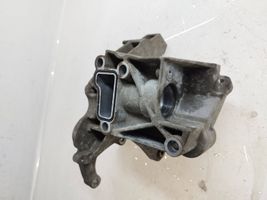 Volkswagen Touareg II Supporto di montaggio della pompa del servosterzo 059145169AH