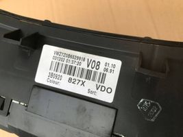 Volkswagen PASSAT B5.5 Tachimetro (quadro strumenti) 3B0920827X