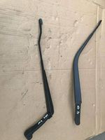 Mitsubishi ASX Front wiper blade arm 7349