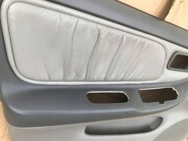 Nissan Altima Kit garniture de panneaux intérieur de porte 