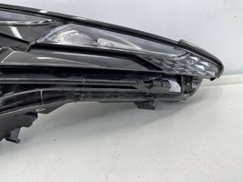 Hyundai Tucson IV NX4 Lampa przednia 92207N7000