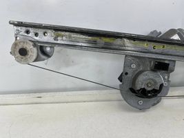 Toyota Aygo AB10 Priekinis varikliukas langų pakėlėjo 400843C