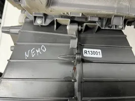 Fiat Qubo Sisälämmityksen ilmastoinnin korin kokoonpano 07354621170e