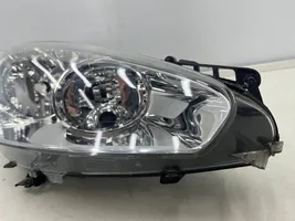 Peugeot 308 Lampa przednia 9674039780