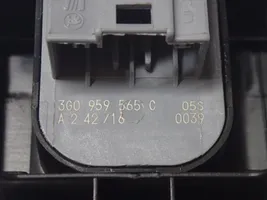 Volkswagen T-Roc Przełącznik / Przycisk otwierania szyb 5G0959857E