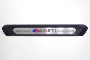 BMW X4 G02 Priekinio slenksčio apdaila (vidinė) 8089579