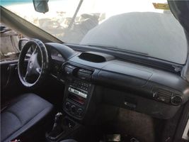 Mercedes-Benz Vaneo W414 Dashboard 