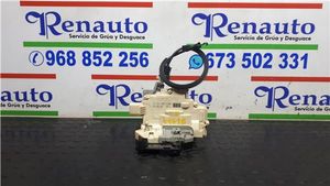 Volkswagen PASSAT B6 Motor de cierre de puerta trasera 3C4839015A