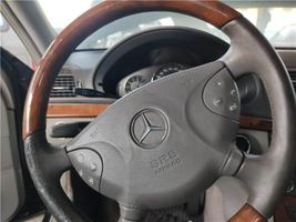 Mercedes-Benz E W211 Ohjauspyörän turvatyynyn kansi A2118206110