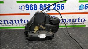 Mercedes-Benz C W203 Moteur de centralisation serrure de porte arrière 2037300235