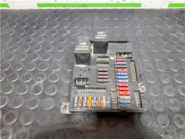 Mercedes-Benz 100 W631 Fuse module 