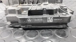 Mercedes-Benz E W213 Moteur de centralisation serrure de porte arrière A2220064099