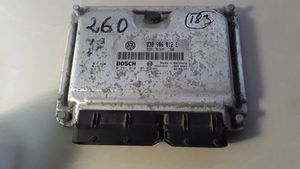 Volkswagen Golf IV Sterownik / Moduł ECU 0281101105