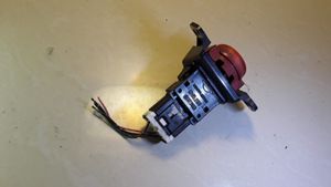 Nissan Almera Tino Botón interruptor de luz de peligro 06016