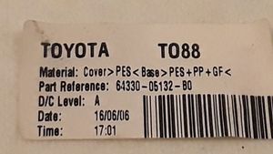 Toyota Avensis T250 Задний подоконник T088