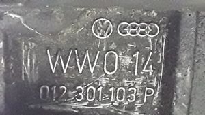 Volkswagen PASSAT B5 Manuaalinen 5-portainen vaihdelaatikko 012301103P