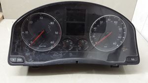 Volkswagen Golf V Compteur de vitesse tableau de bord 1K0920962B