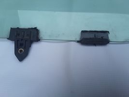 Nissan Almera Tino Vitre de fenêtre porte avant (4 portes) 43R001498