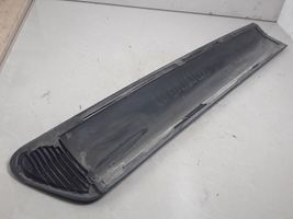 Opel Frontera B Takaoven lista (muoto) 9712A1095