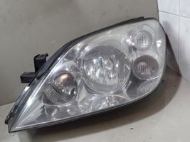 Nissan Primera Lampa przednia 237597