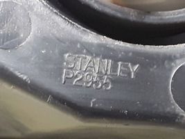 Mazda 3 II Etu-/Ajovalo STANLEYP2955