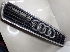 Audi A4 S4 B5 8D Grotelės priekinės 8D0853651R