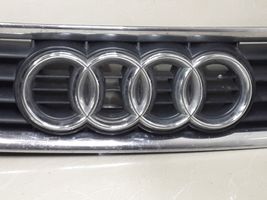 Audi A4 S4 B5 8D Priekšējais režģis 8D0853651R