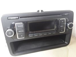 Volkswagen Golf VI Unità principale autoradio/CD/DVD/GPS 7E0035156B