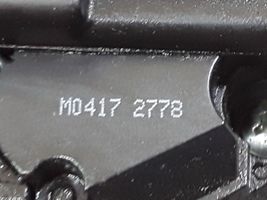Volkswagen PASSAT B5.5 Generaattori/laturi M04172778