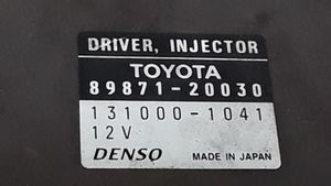 Toyota Avensis Verso Polttoaineen ruiskutuksen ohjainlaite/moduuli 8987120030