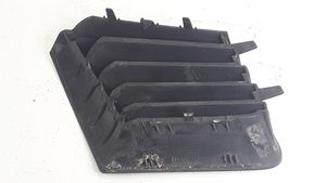 Seat Ibiza III (6L) Maskownica / Grill / Atrapa górna chłodnicy 6L0853677