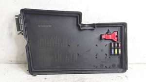 Volvo V50 Fuse box cover 30728013