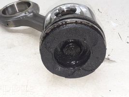 Citroen C4 I Piston with connecting rod 25L87