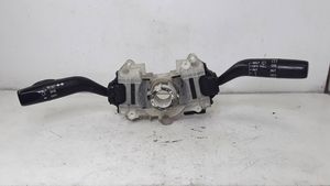 Mazda 323 Commodo, commande essuie-glace/phare 17B366