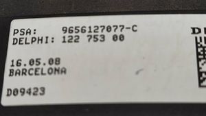 Citroen C3 Przyciski / Przełącznik regulacji głośności 9656127077