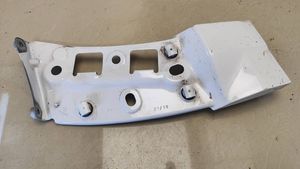 Volkswagen Crafter Supporto di montaggio del parafango 7C0821110