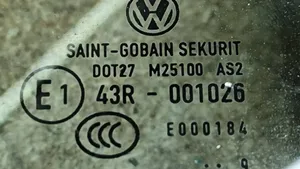 Volkswagen PASSAT CC Vetro del deflettore posteriore E143R001026