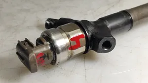 Toyota Auris 150 Injecteur de carburant 236700R050