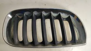 BMW X3 E83 Front grill 3402910