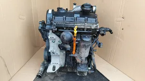 Volkswagen Sharan Silnik / Komplet 038103373R