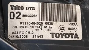 Toyota Aygo AB10 Lampa przednia 811100H020