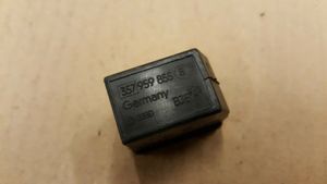 Volkswagen PASSAT B3 Interruptor del techo solar 357959855B