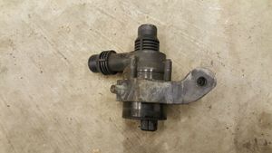 BMW 7 E65 E66 Pompe à eau de liquide de refroidissement 6922699